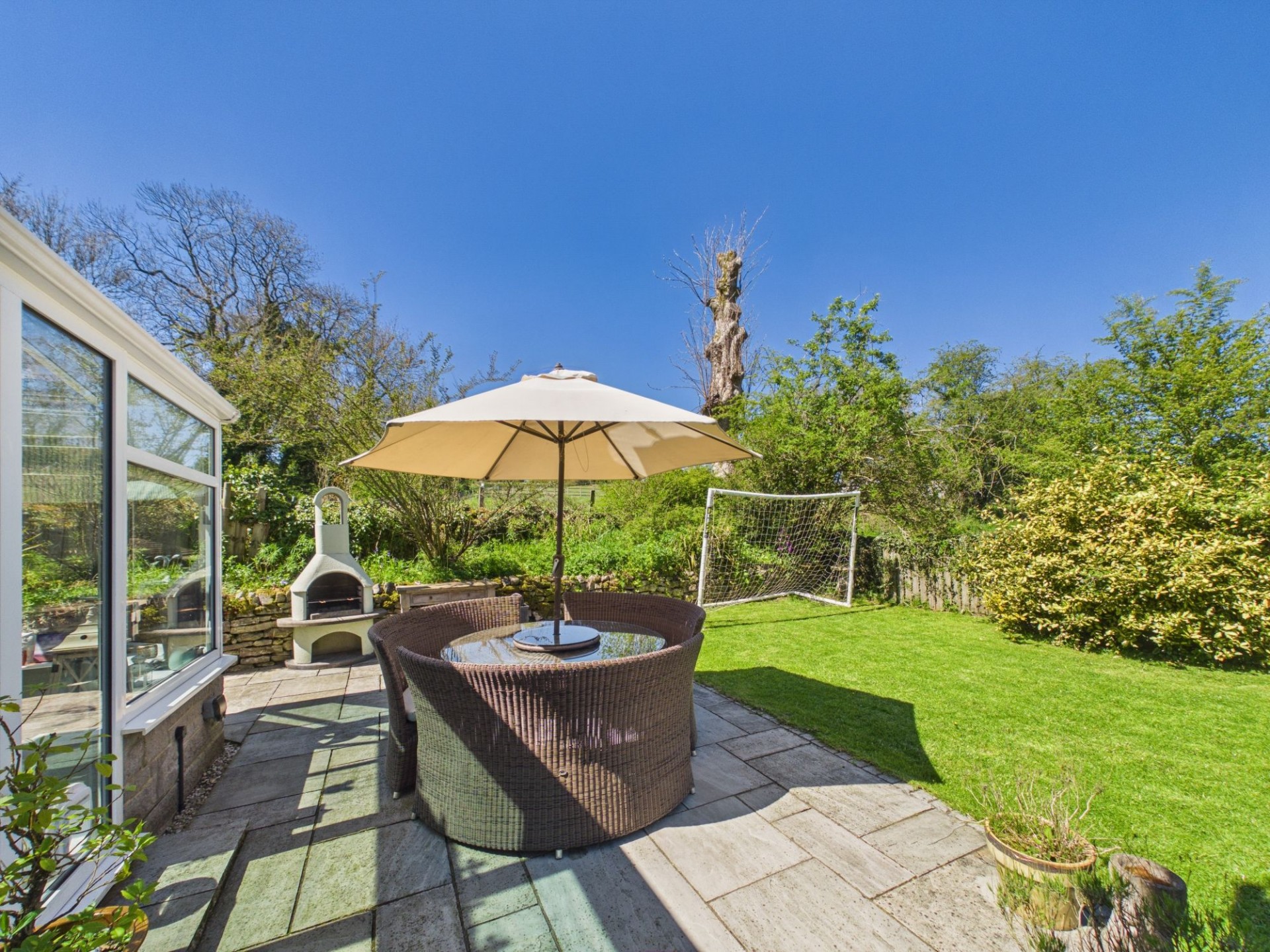 Images for High Street, Bonsall, DE4