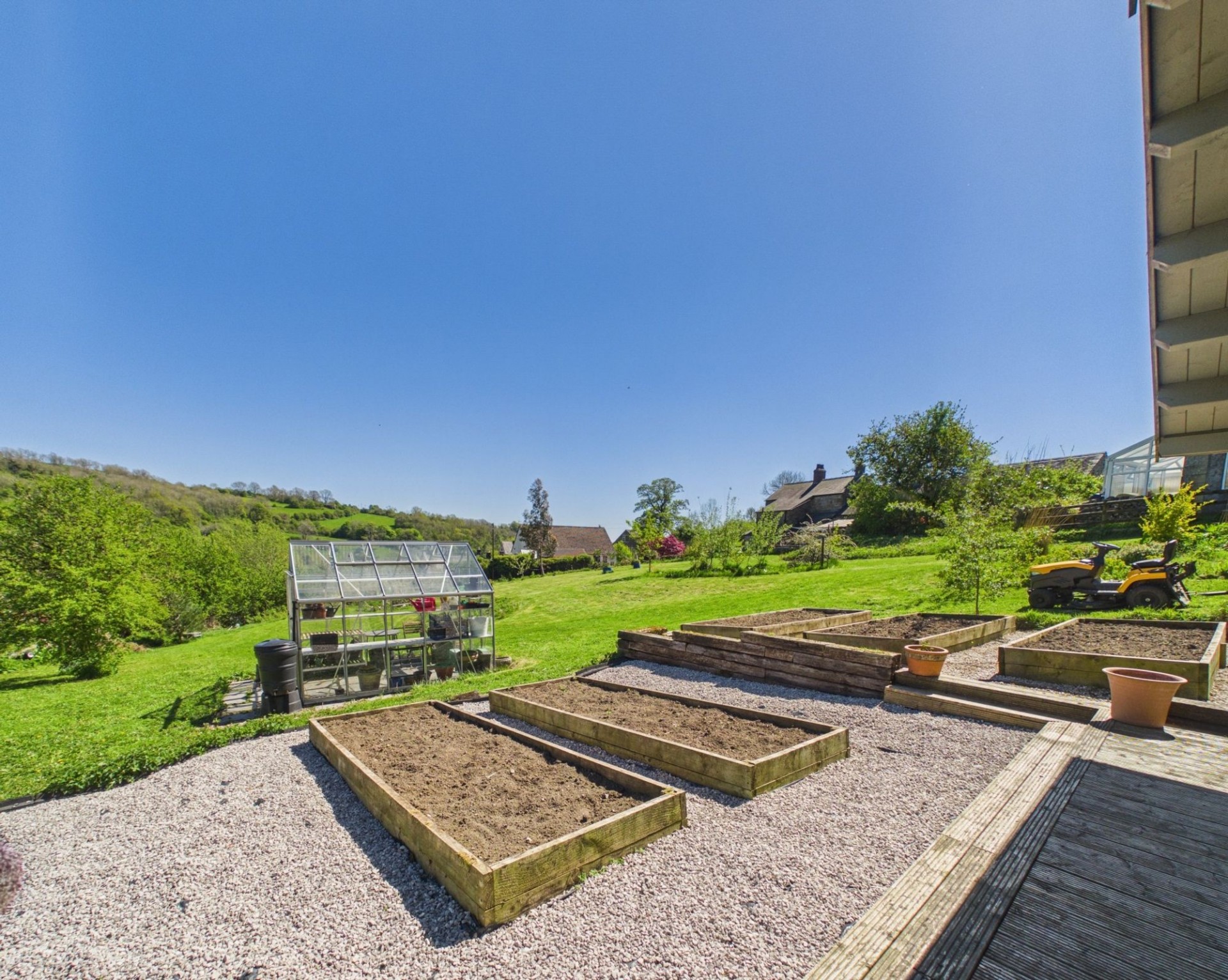 Images for High Street, Bonsall, DE4