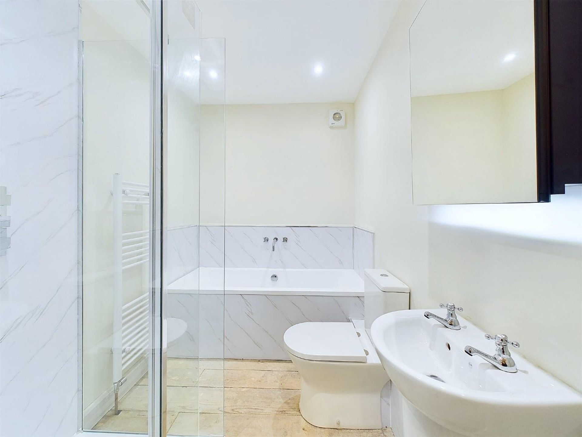 Images for 26a Matlock Green, Matlock