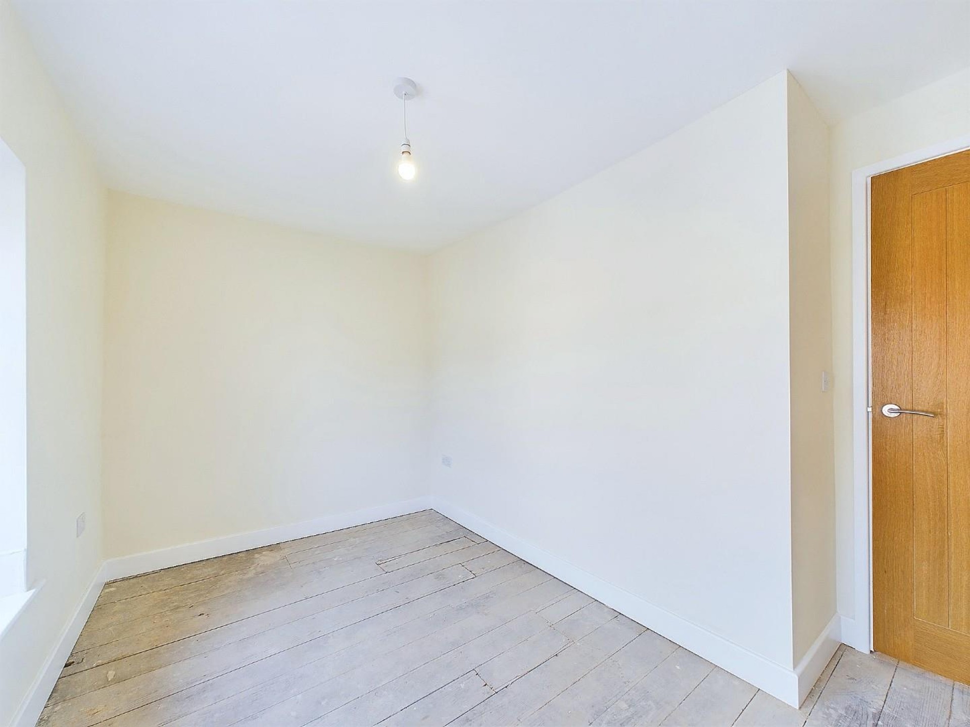 Images for 26a Matlock Green, Matlock