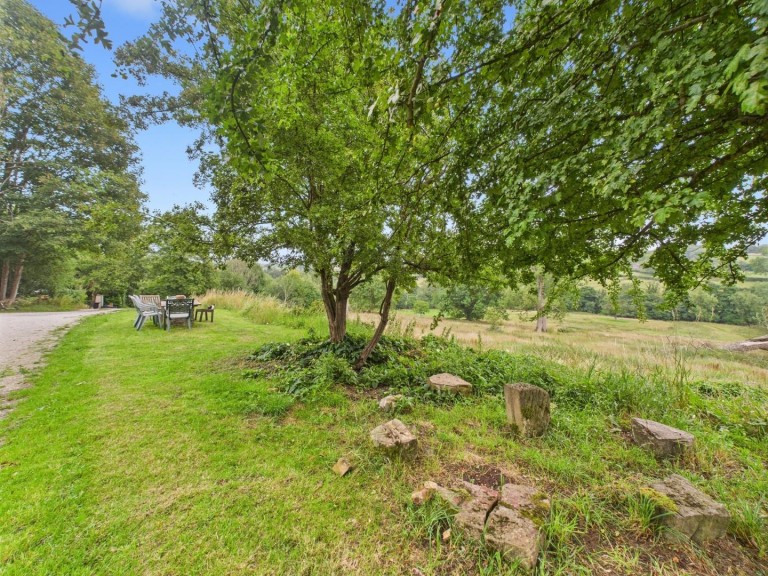 Image of Atlow Moat, Atlow, Ashbourne