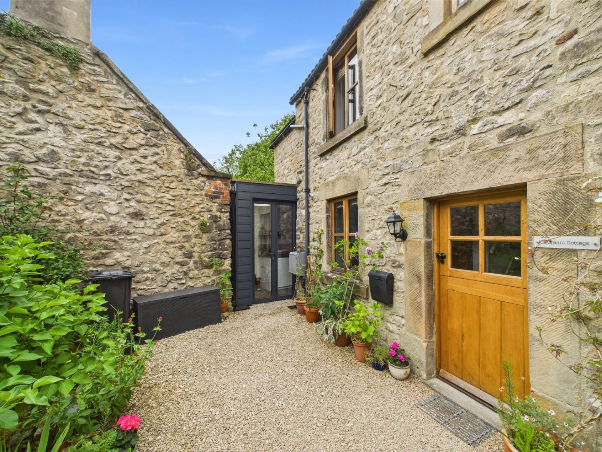 Images for 71 Yeoman Street, Bonsall