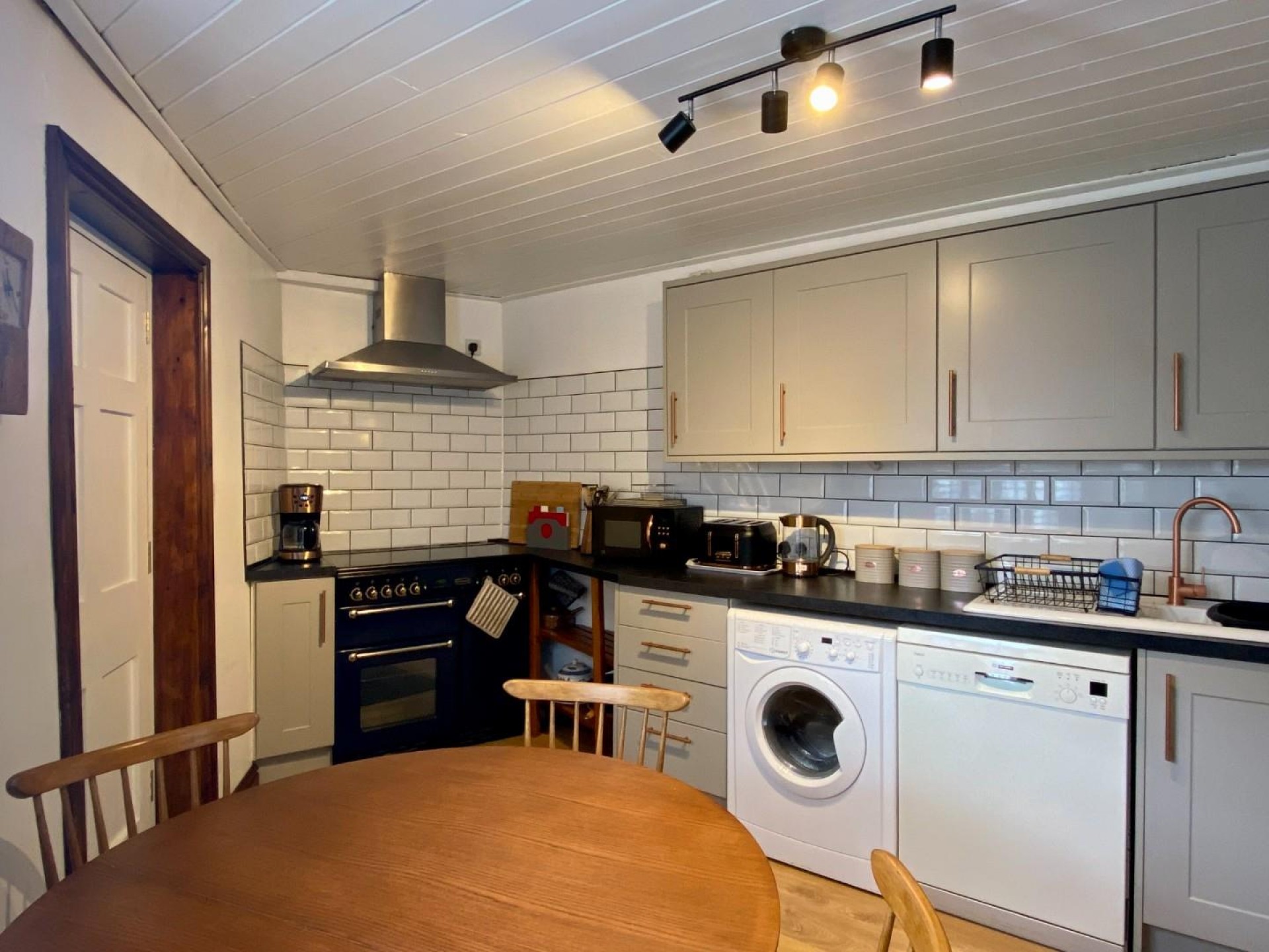 Images for Saddlers Cottage, North End, Wirksworth, Matlock