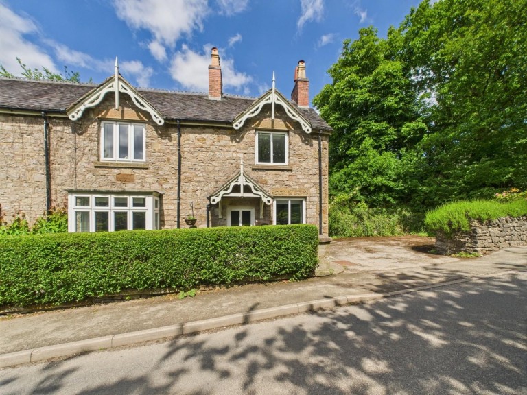 Main Street, Kniveton, Ashbourne