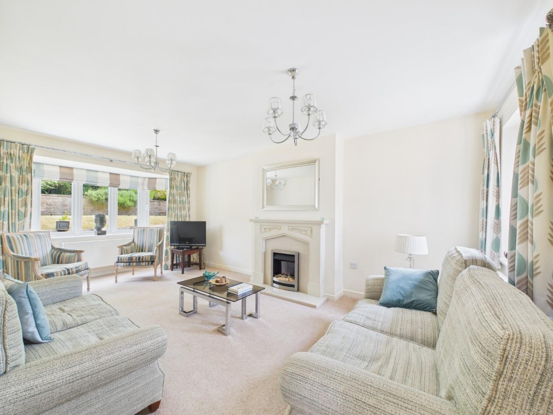 Images for Hillcrest, Matlock