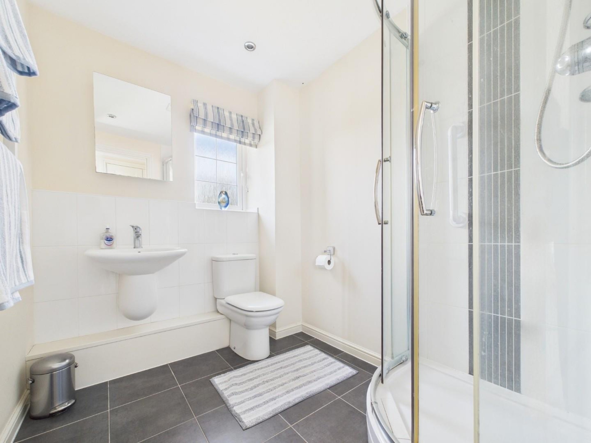 Images for Hillcrest, Matlock