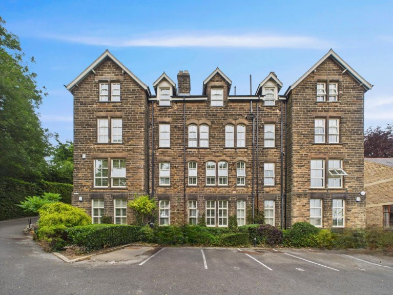 Image of Smedley Street East, Matlock