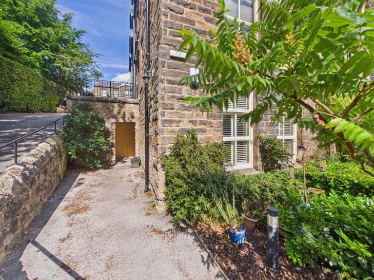 Image of Smedley Street East, Matlock