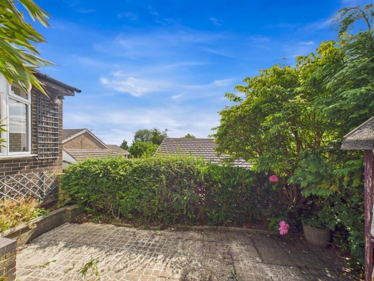 Image of Far Cross, Matlock