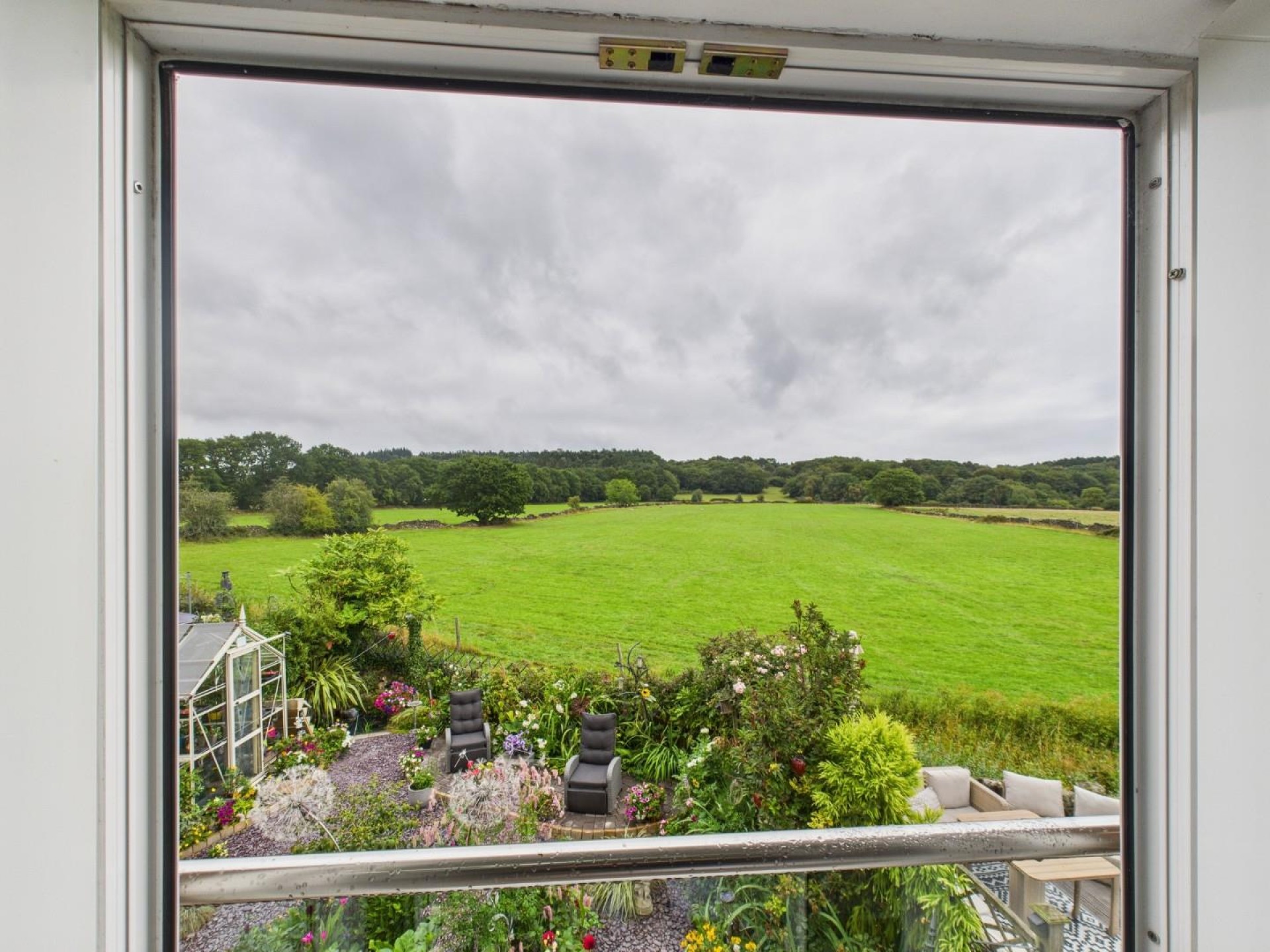 Images for 16 High Ridge, Matlock