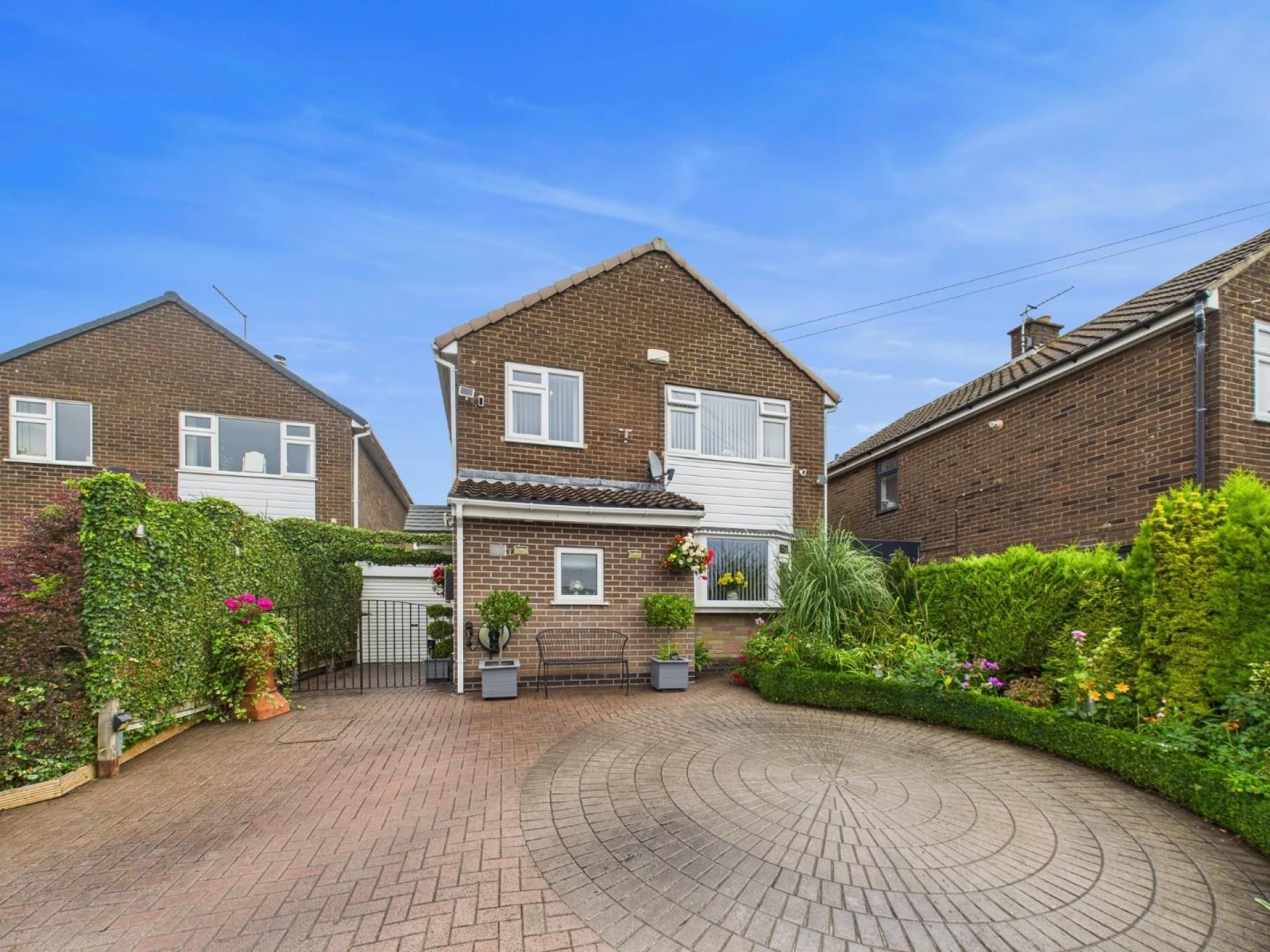 Images for 16 High Ridge, Matlock