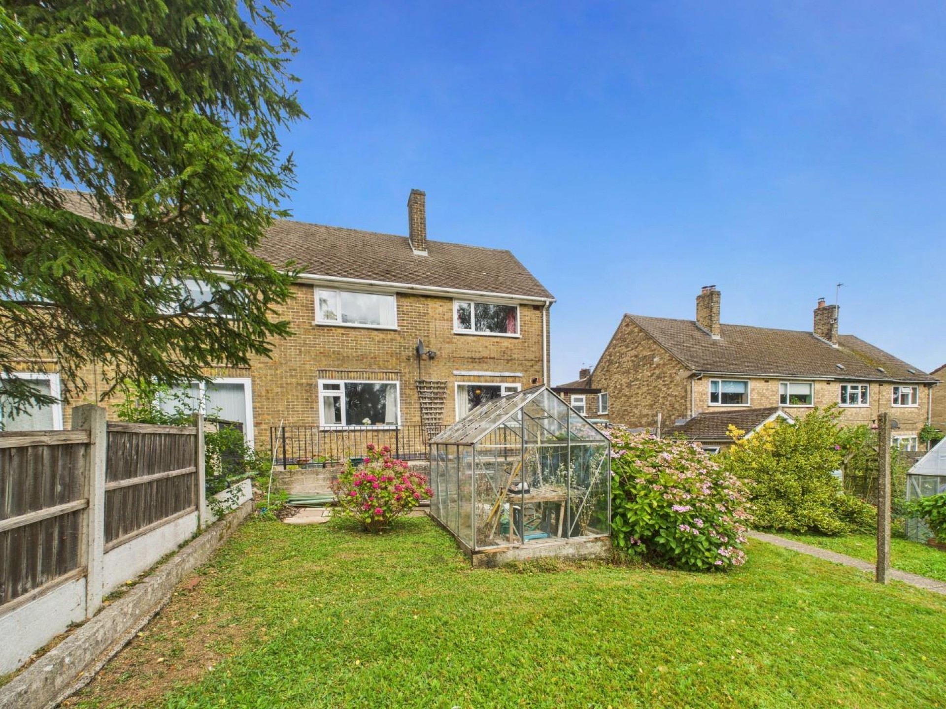 Images for Churchill Avenue, Middleton, Matlock