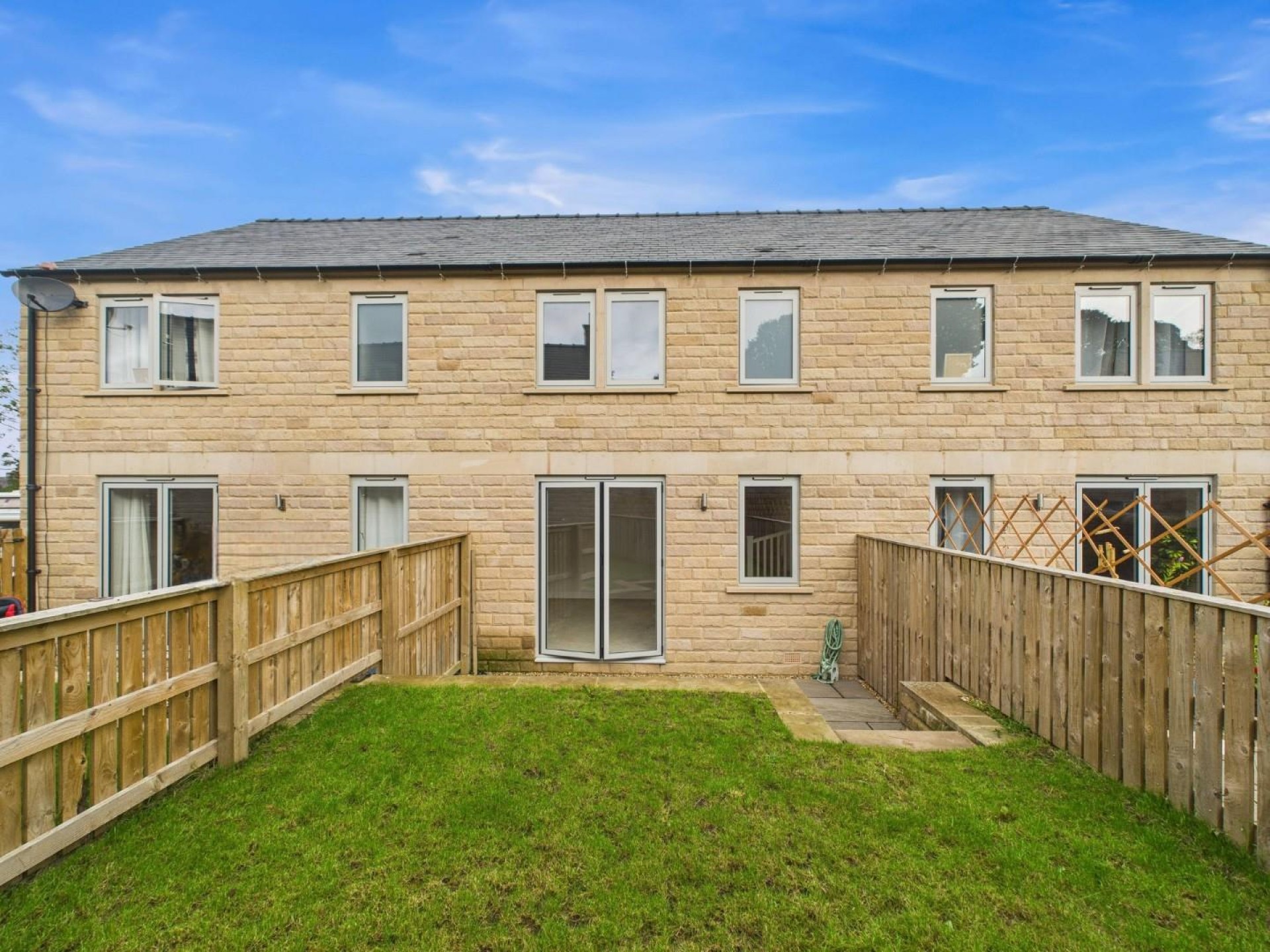 Images for 24 Thatchers Croft, Tansley