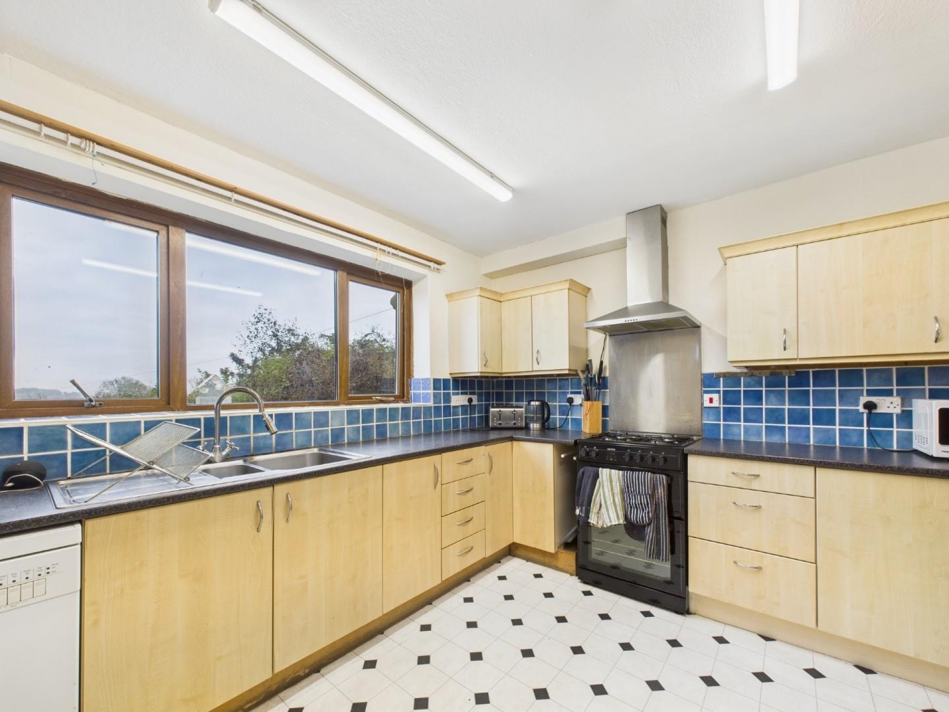 Images for Churchill Avenue, Middleton, Matlock