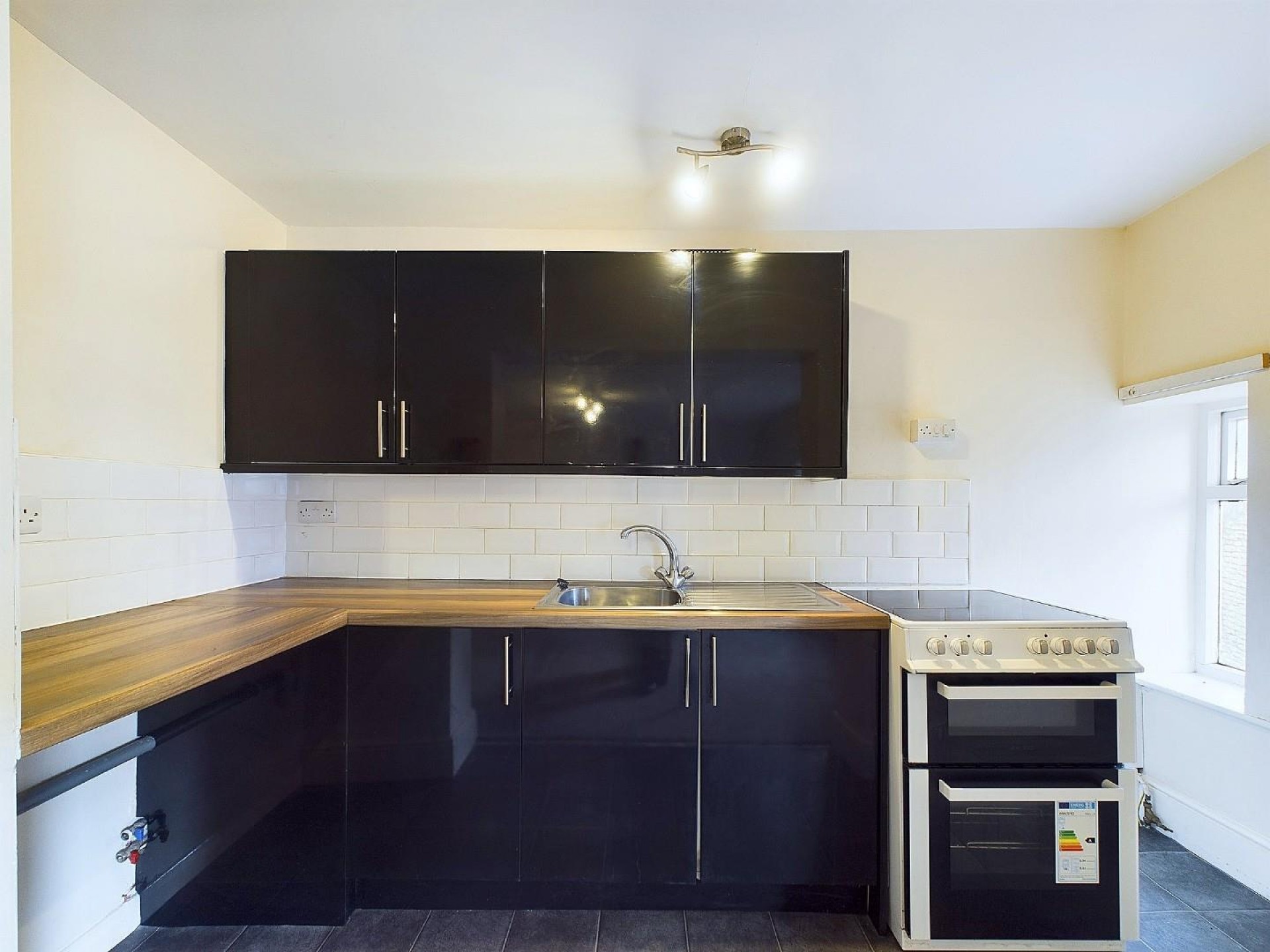 Images for Flat 8 Dale House, Market Place, Wirksworth