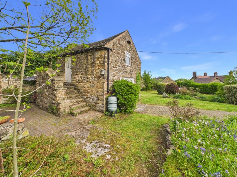 Image of Cromford Road, Crich, DE4