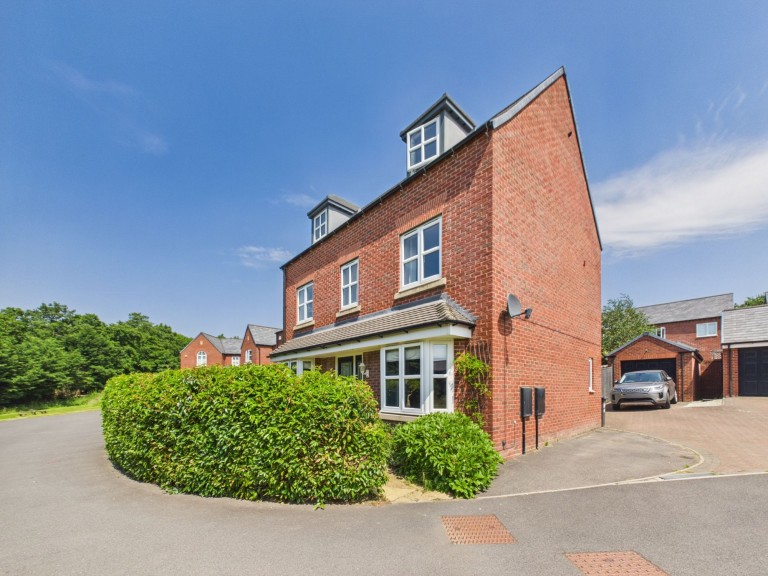 Millstone Court, Matlock, DE4