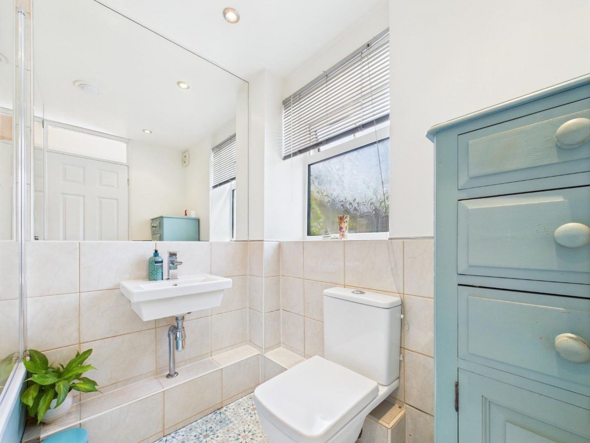 Images for Megdale, Matlock, DE4