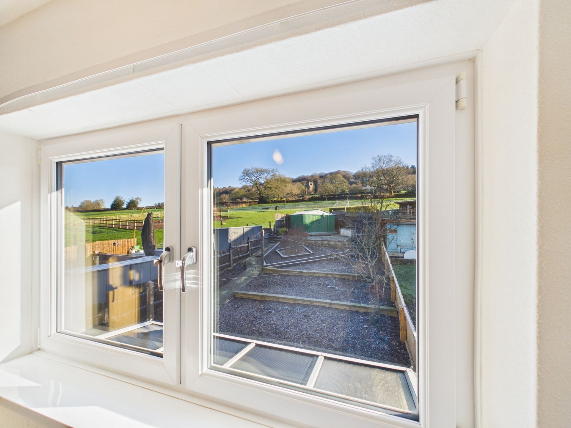 Images for Nightingale Close, Lea Bridge, DE4