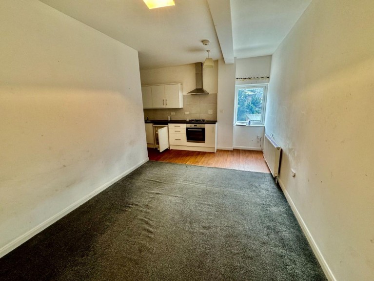 Image of Firs Parade, Matlock, DE4