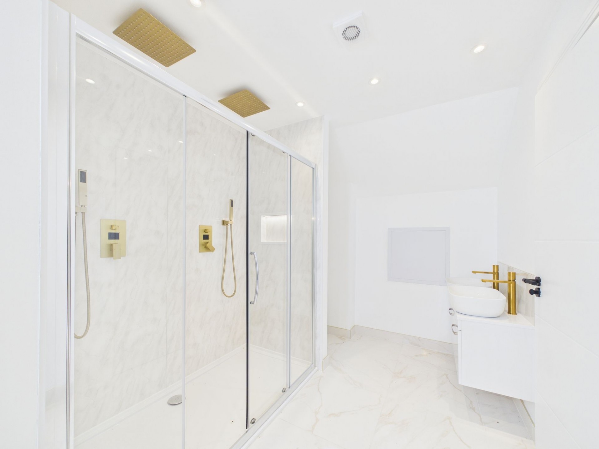 Images for Burnett Lane, Matlock, DE4