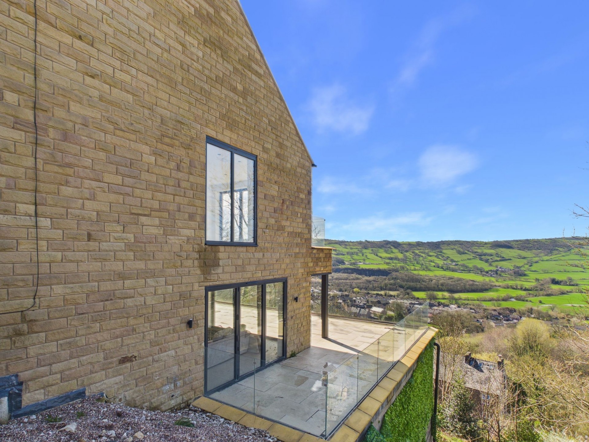 Images for Burnett Lane, Matlock, DE4