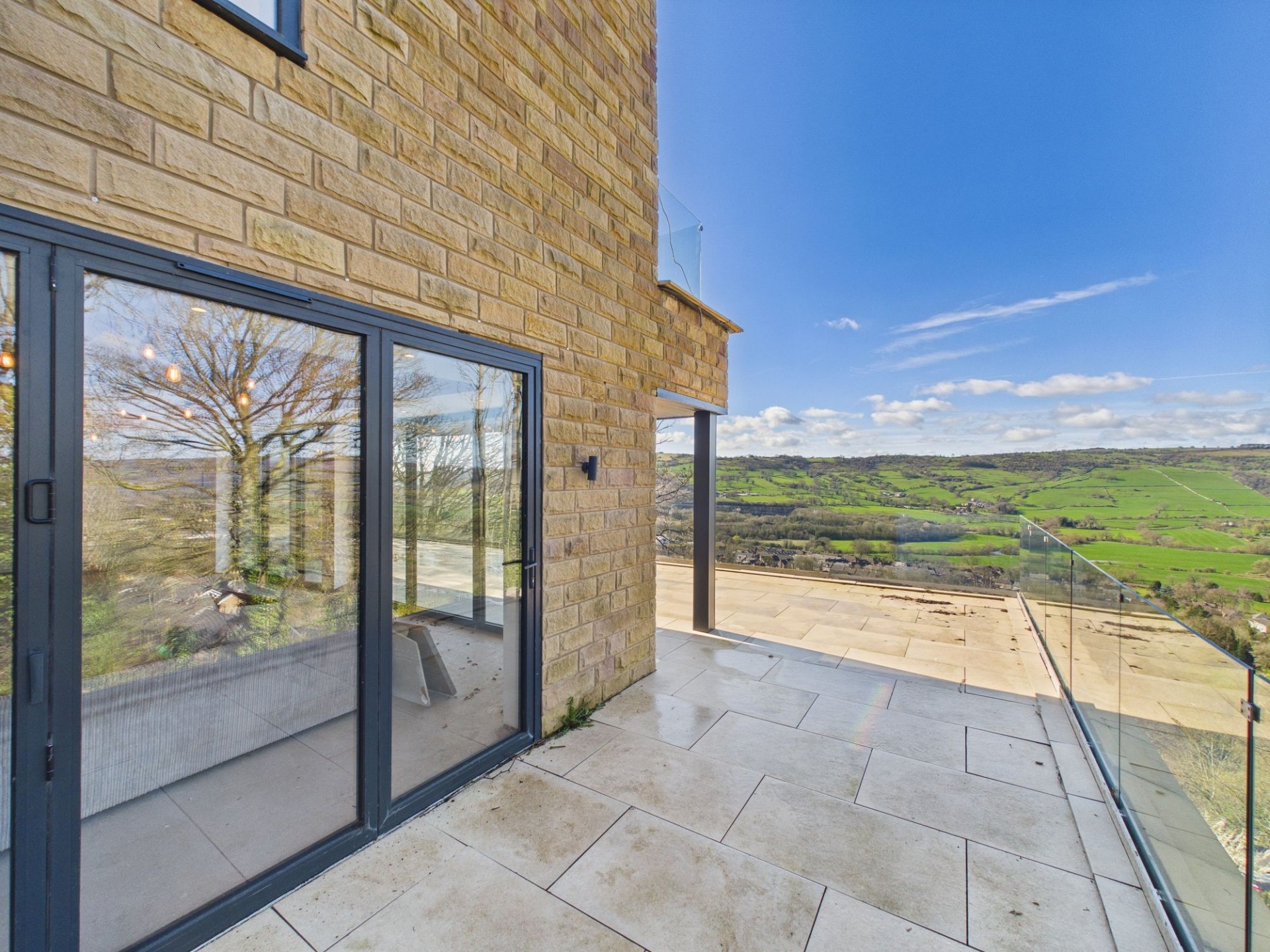 Images for Burnett Lane, Matlock, DE4