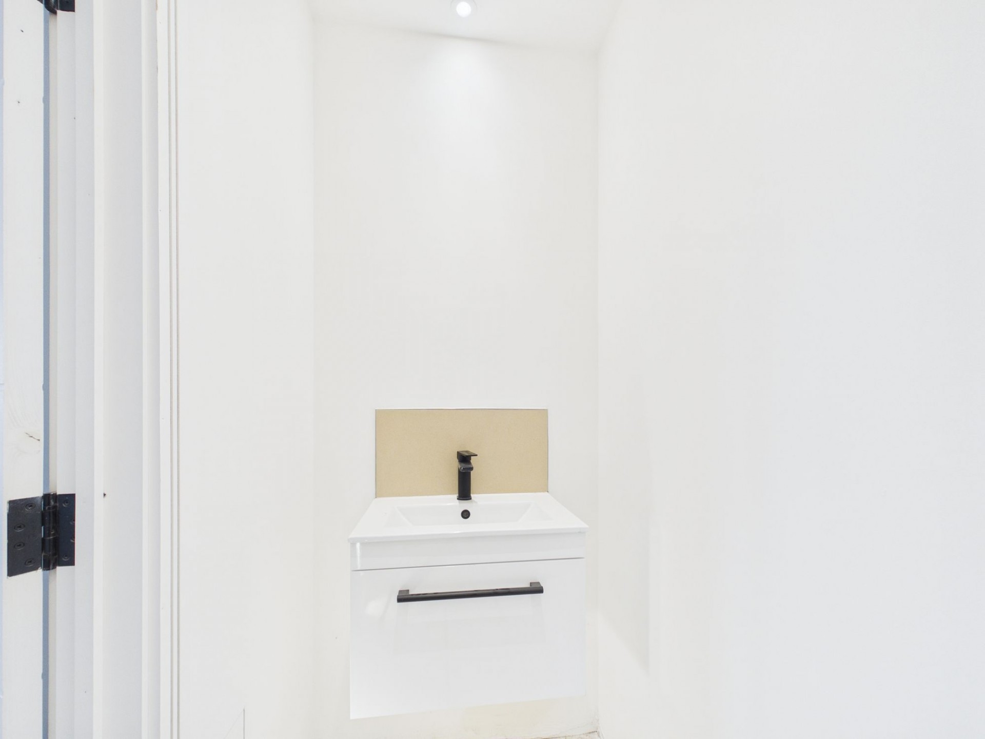 Images for Burnett Lane, Matlock, DE4