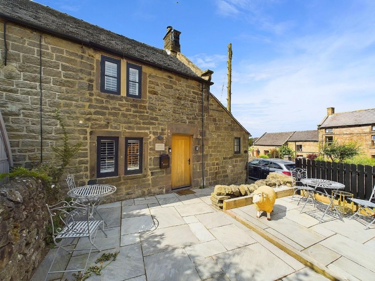 Image of Main Street, Elton, DE4