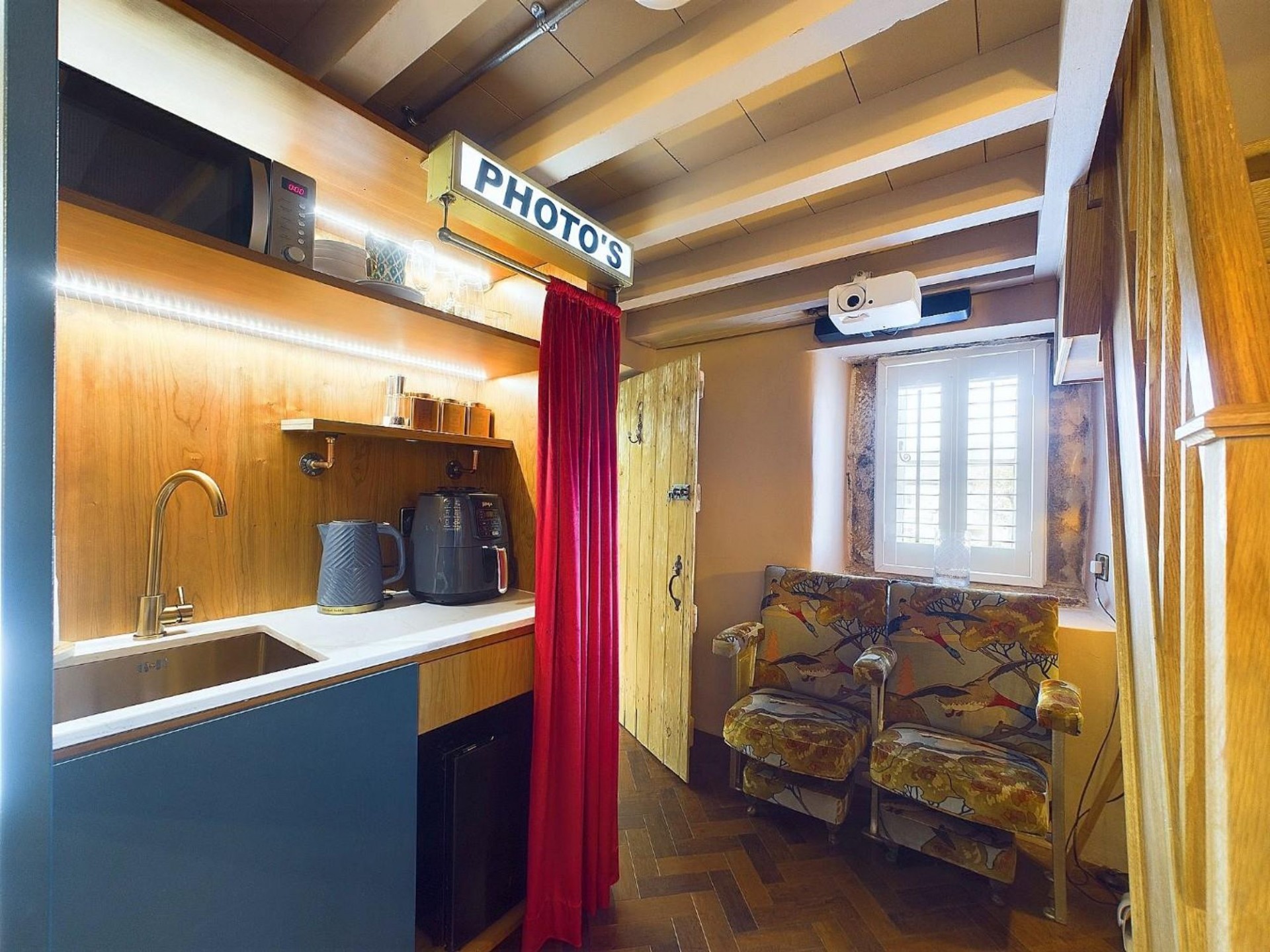 Images for Main Street, Elton, DE4