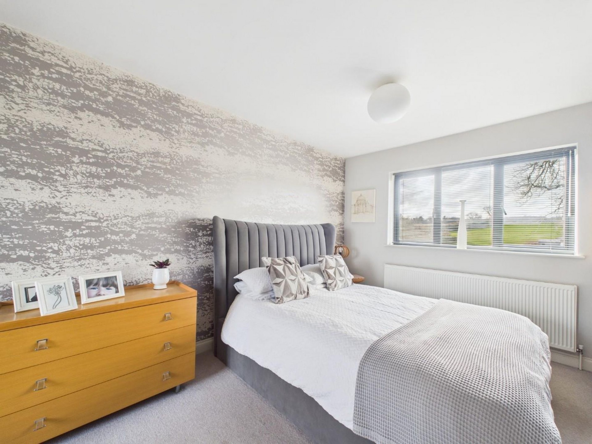 Images for Broadway, Kirk Ireton, DE6