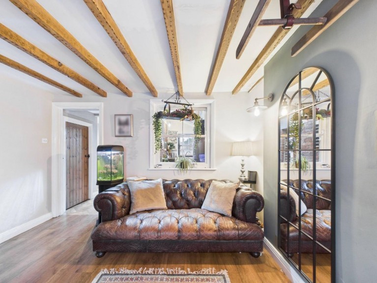 Image of Long Row, Belper, DE56