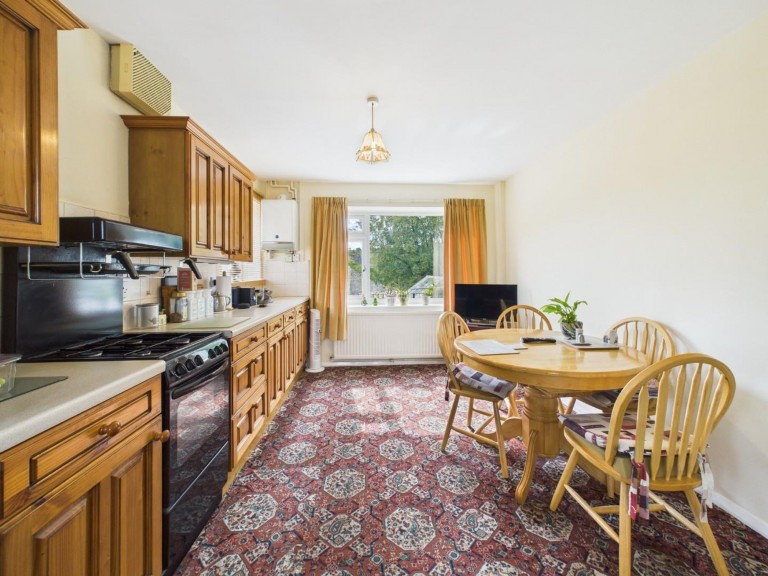 Image of Churchill Avenue, Middleton, DE4