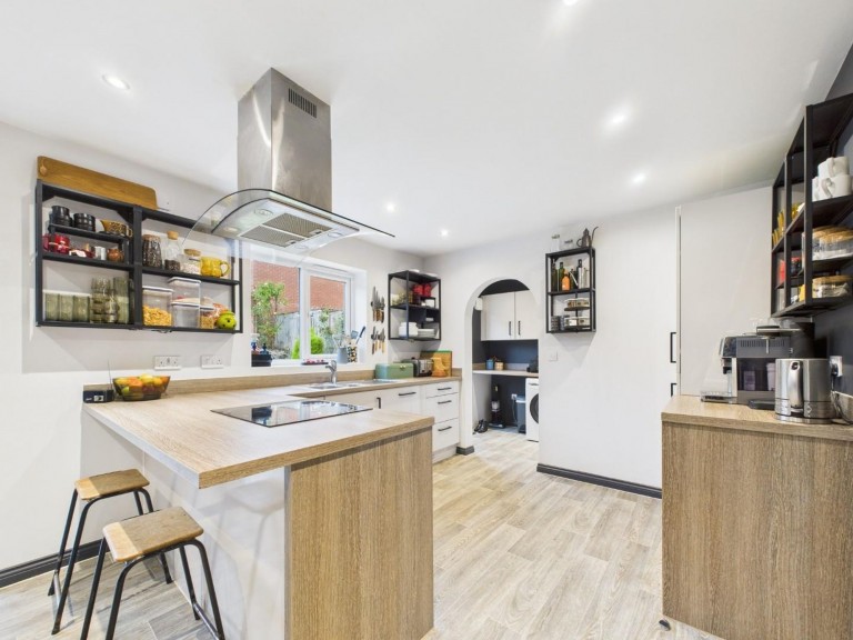 Image of Old Stone Lane, Matlock, DE4