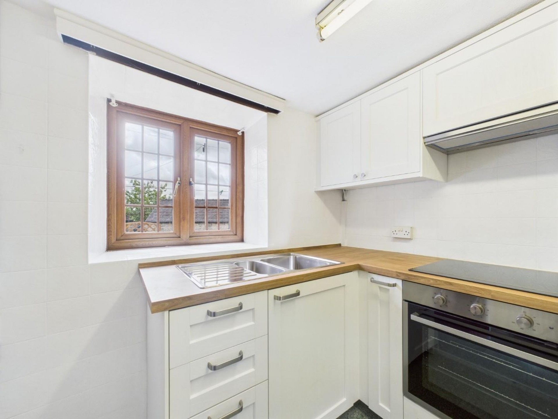 Images for Brassington, Maddock Lake, DE4