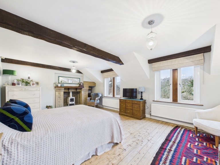 Image of Oak Tree Gardens, Tansley, DE4