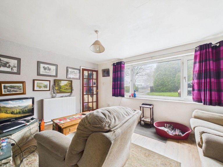 Image of Chapel Lane, Middleton, DE4