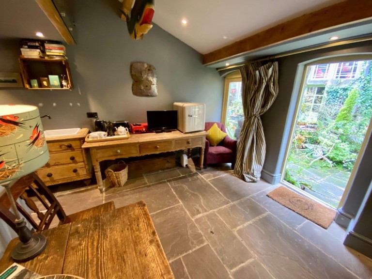Image of 15 Market Place, Wirksworth, DE4