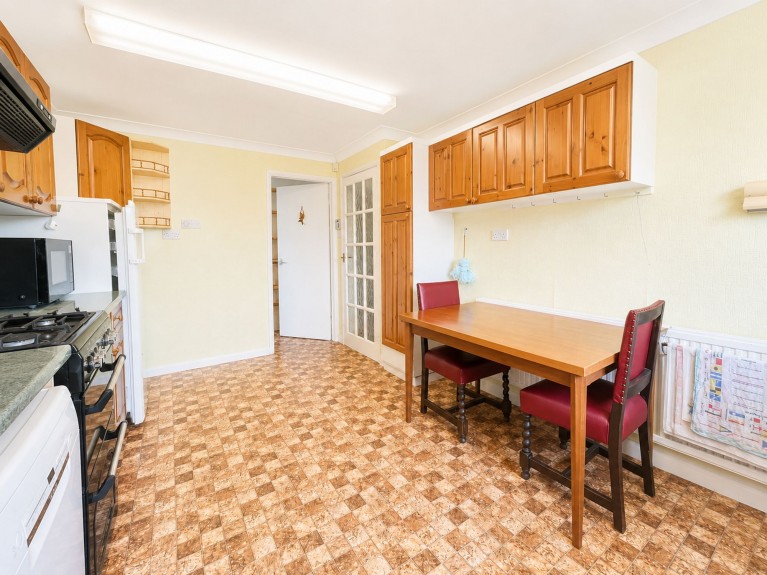 Image of Oak Tree Gardens, Tansley, DE4