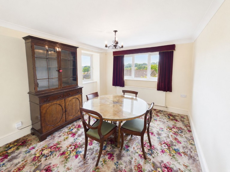 Image of Oak Tree Gardens, Tansley, DE4