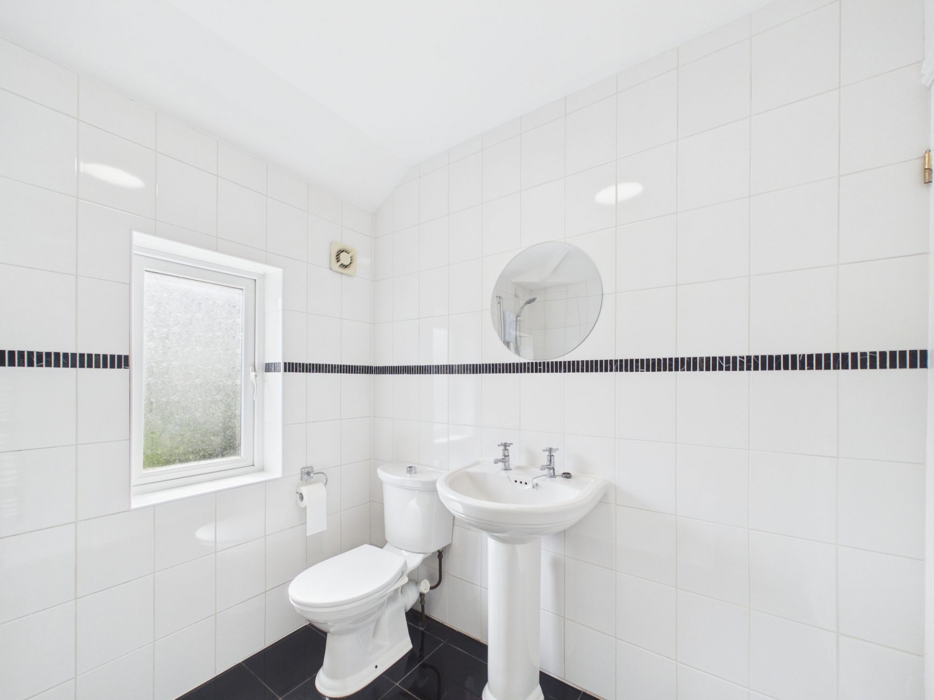 Images for The Cliff, Tansley, DE4